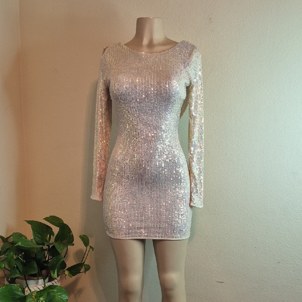 Privy Shimmering Long Sleeve Dress - Silver